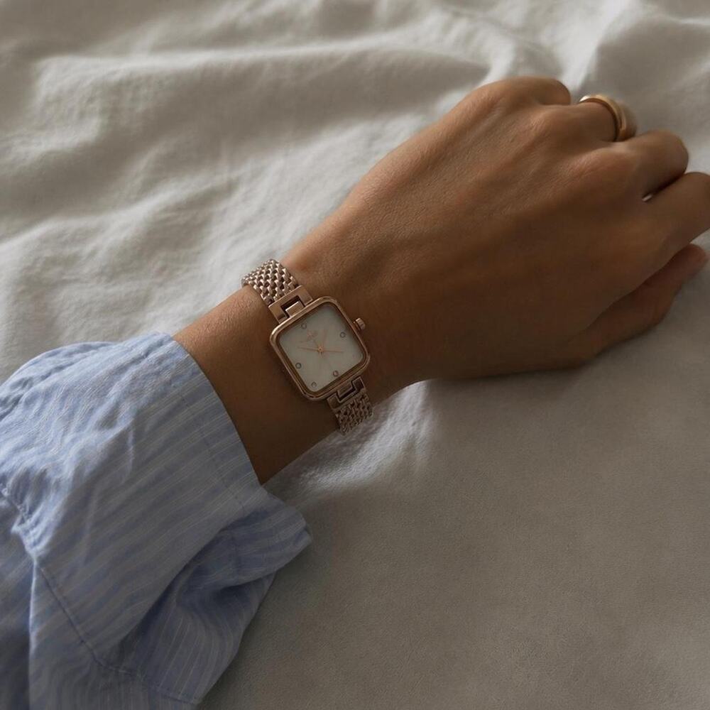 Rose gold watch with white - Picture 1 of 6